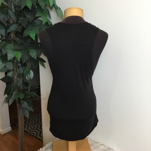 So Set 2 workout tanks size small - Picture 9 of 15